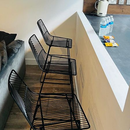 Luxurious 1-Bedroom With Parking Birmingham Extérieur photo